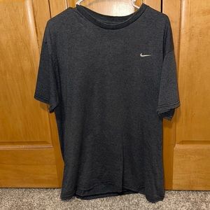 L Nike gray t-shirt